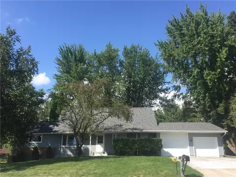 801 E 4th Ave, Stanley, WI 54768 photo 1