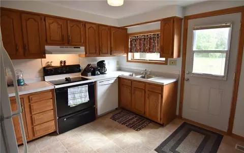 1965 16th Ave, Cameron, WI 54822 photo 3