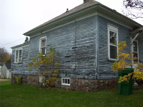 216 S 5th St, Cornell, WI 54732 photo 4