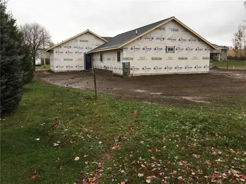 44 Westbrook Dr, Bloomer, WI 54724 photo 3