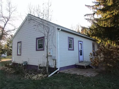 606 Leonard St, Chetek, WI 54728 photo 2