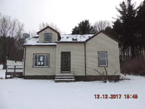 716 N Riverside Dr, Cornell, WI 54732 photo 1