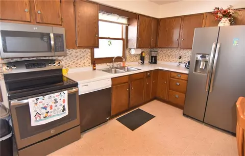 924 Schofield St, Chetek, WI 54728 photo 2