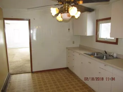 209 E 2nd Ave, Stanley, WI 54768 photo 2