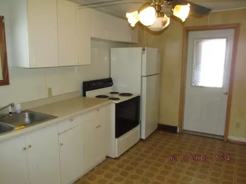 209 E 2nd Ave, Stanley, WI 54768 photo 3