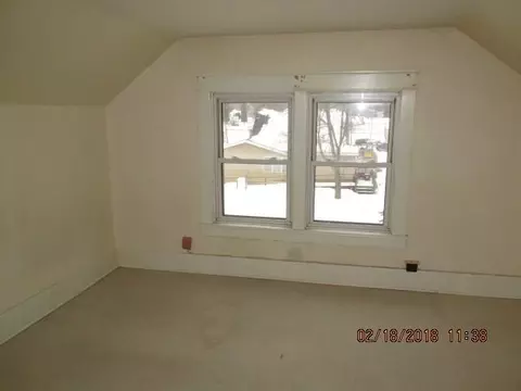 209 E 2nd Ave, Stanley, WI 54768 photo 9