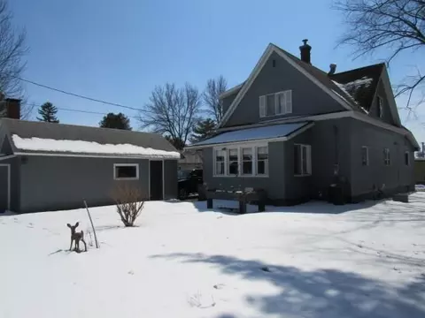 141 3rd Ave, Stanley, WI 54768 photo 2