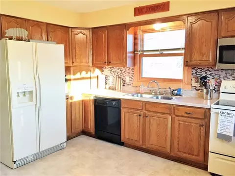 596 248th Ave, Luck, WI 54853 photo 11