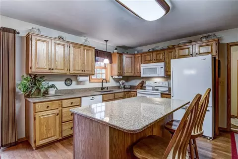 642 Willow St, Baldwin, WI 54002 photo 6