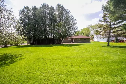 419 E 6th Ave, Stanley, WI 54768 photo 25