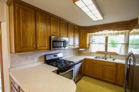419 E 6th Ave, Stanley, WI 54768 photo 6