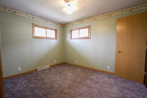 419 E 6th Ave, Stanley, WI 54768 photo 12