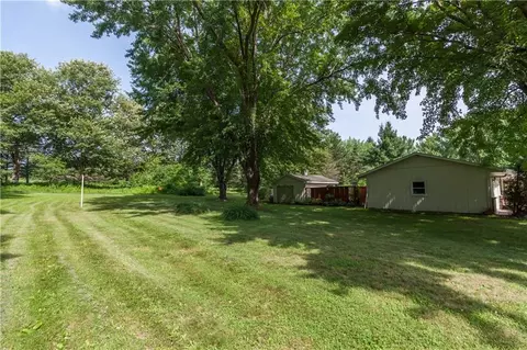 7204 Timber Ridge Ln, Eau Claire, WI 54701 photo 3