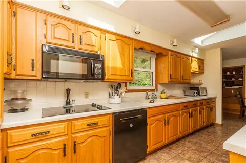 7204 Timber Ridge Ln, Eau Claire, WI 54701 photo 9