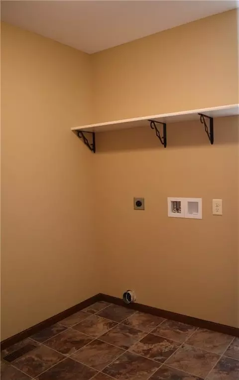 382 Jackson Ave E, Fall Creek, WI 54742 photo 9