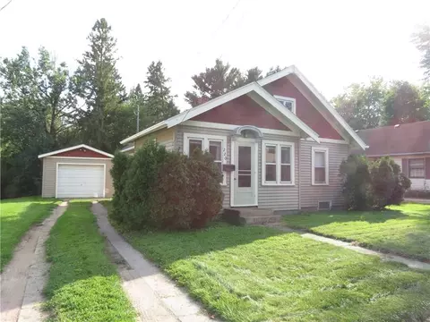 220 E Monroe Ave, Barron, WI 54812 photo 3