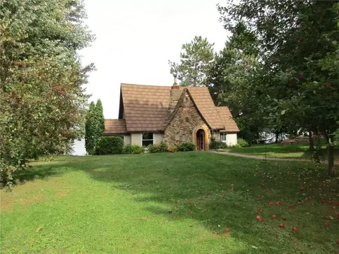 548 Lakeview Dr, Chetek, WI 54728 photo 2