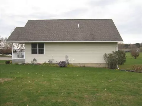 202 E 13th Ave, Bloomer, WI 54724 photo 4
