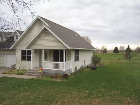 202 E 13th Ave, Bloomer, WI 54724 photo 2