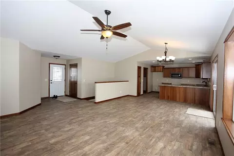 11337 39th Ave, Chippewa Falls, WI 54729 photo 2