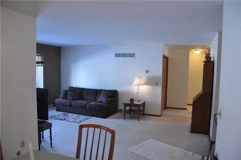 3028 Petunia Ln, Beloit, WI 53511 photo 9