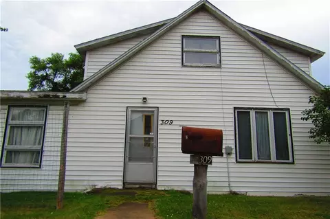 309 Maple St, Spooner, WI 54801 photo 2