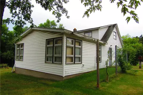 309 Maple St, Spooner, WI 54801 photo 3