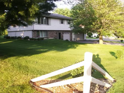 601 Squire Dr, Cornell, WI 54732 photo 1