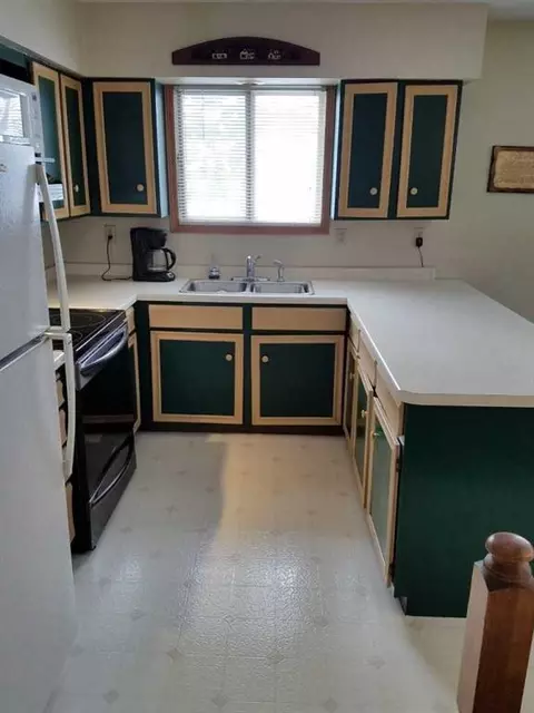 4404 E Hamilton Ave, Eau Claire, WI 54701 photo 5