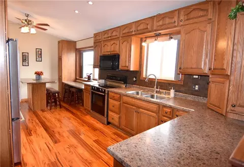 418 Skyview Ave, Cameron, WI 54822 photo 4