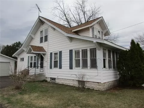 517 Mound St, Chetek, WI 54728 photo 2