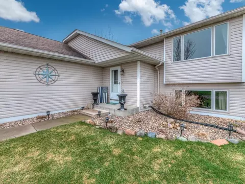 1430 Summit St, Baldwin, WI 54002 photo 2