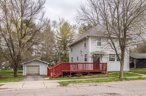 321 E 1st Ave, Stanley, WI 54768 photo 1