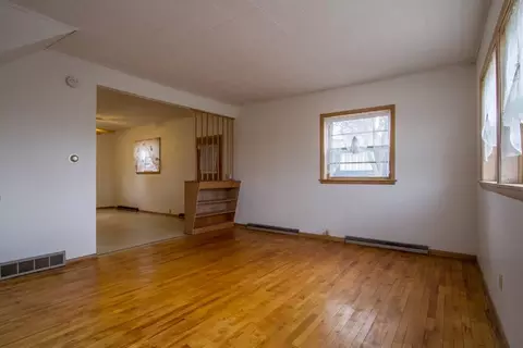 321 E 1st Ave, Stanley, WI 54768 photo 3