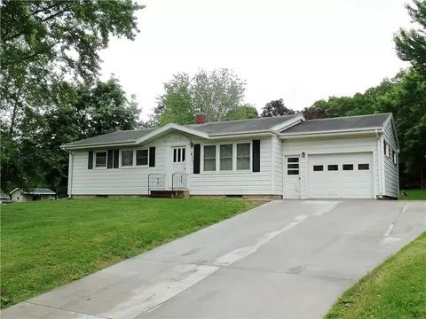 817 Auth St, Durand, WI 54736 photo 1