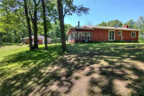 s7785 Bartig Road, Augusta, WI 54722 photo 1