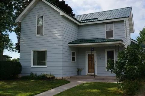 910 Front St, Chippewa Falls, WI 54729 photo 2