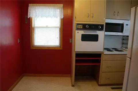 910 Front St, Chippewa Falls, WI 54729 photo 15