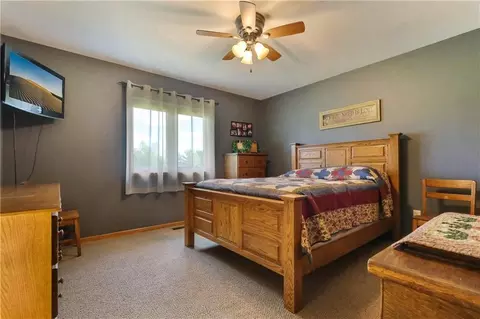 3673 Tamara Dr, Eau Claire, WI 54701 photo 14