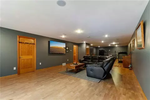 3673 Tamara Dr, Eau Claire, WI 54701 photo 22