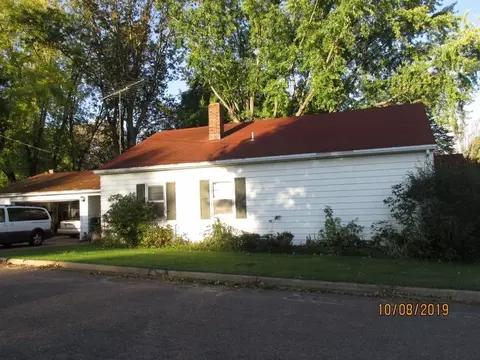 927 E St John St, Boyd, WI 54726 photo 2