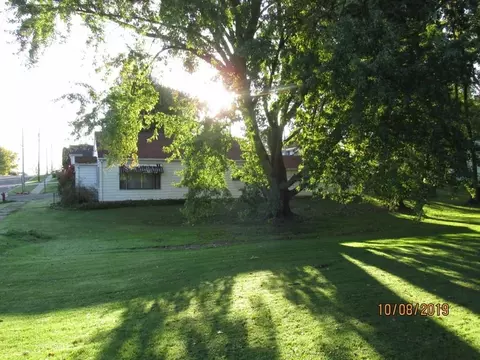 927 E St John St, Boyd, WI 54726 photo 8
