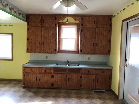 522 E Spring St, Chippewa Falls, WI 54729 photo 11