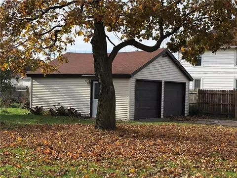 522 E Spring St, Chippewa Falls, WI 54729 photo 4