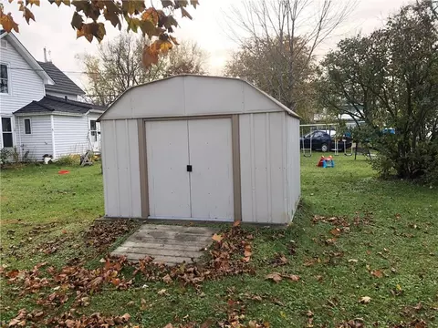 522 E Spring St, Chippewa Falls, WI 54729 photo 7