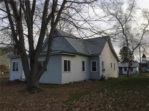 102 3rd Ave, Shell Lake, WI 54871 photo 2