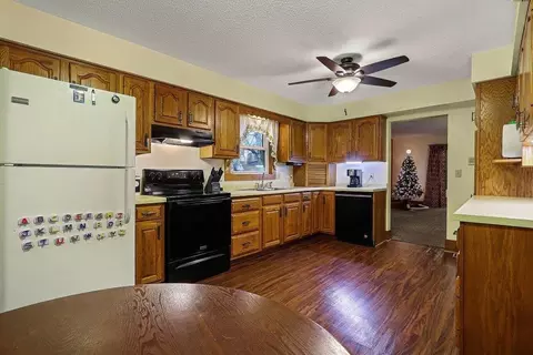 355 Euclid Ave, Barron, WI 54812 photo 7