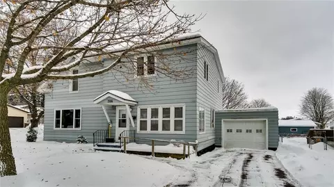 706 17th Ave, Bloomer, WI 54724 photo 2