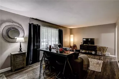 3718 Brian St, Eau Claire, WI 54701 photo 4