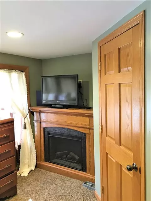 705 E Park Ave, Luck, WI 54853 photo 11